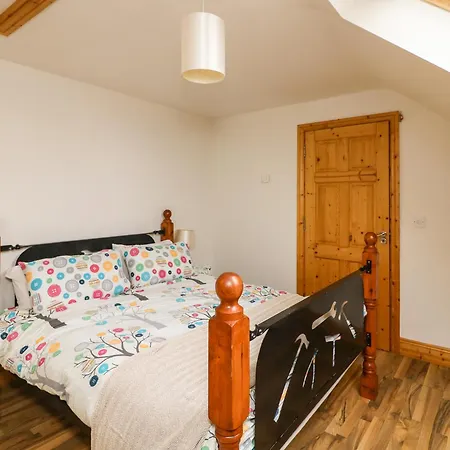 Old Field Hideaway Apartment