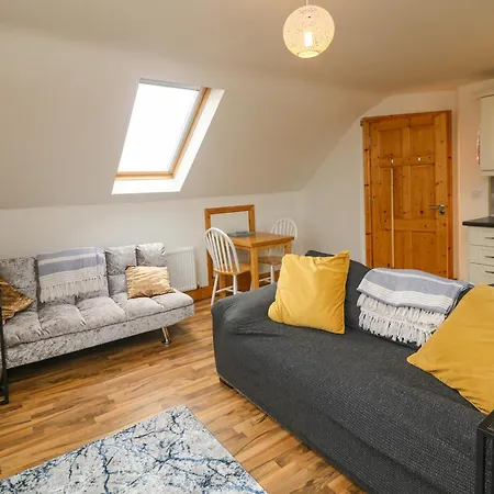 Old Field Hideaway Apartment